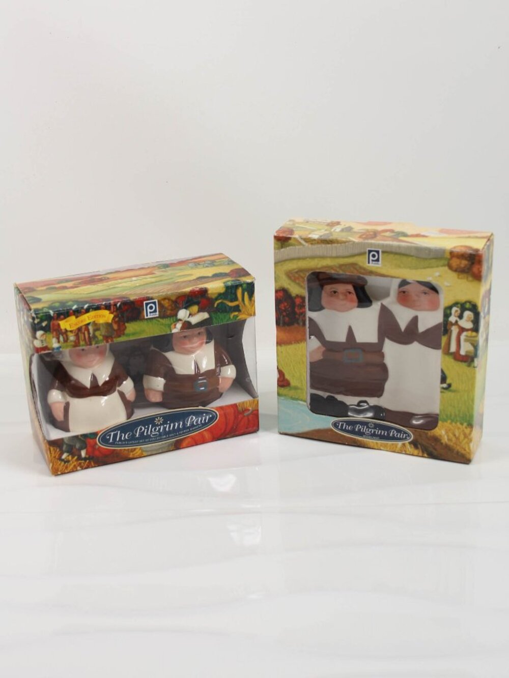 Publix The Pilgrim Pair Salt & Pepper Shakers + Spoon Rest Thanksgiving
